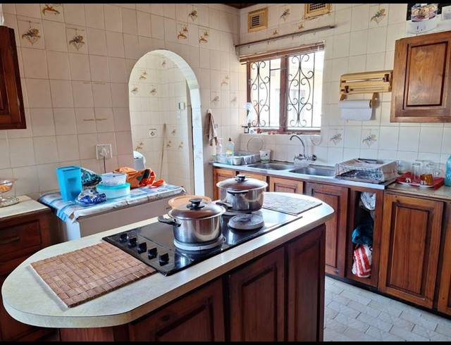 3 BEDROOM HOUSE FOR SALE IN CRAIGIEBURN